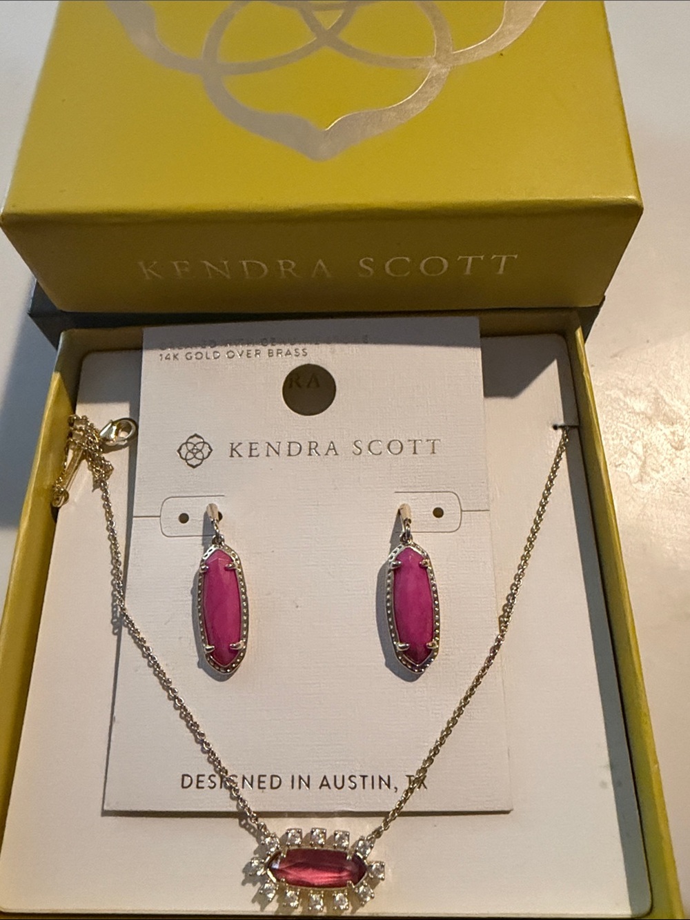 Kendra Scott EVA Fuchsia Stone Necklace and Earrings Set in Gold Tone